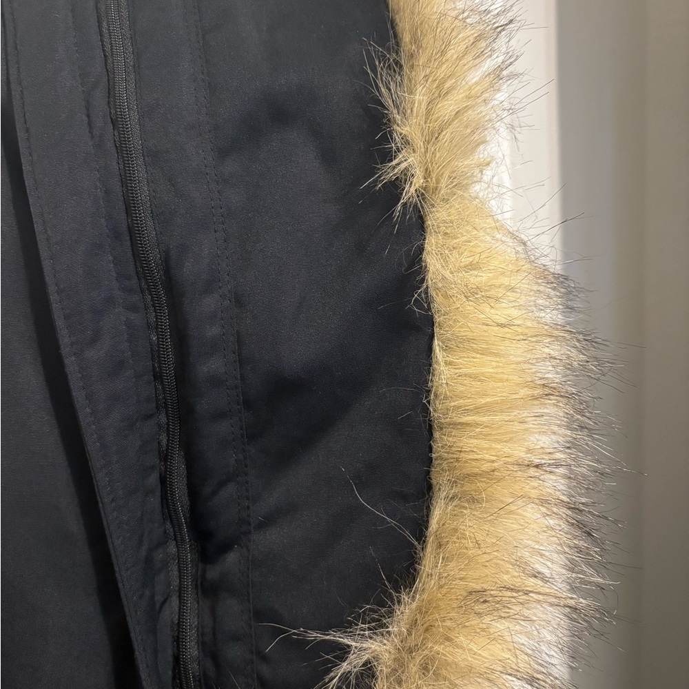 Abercrombie Medium Ultra Jacket - Lightly Used - image 5